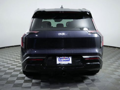 New 2026 Kia EV9 Land image 7