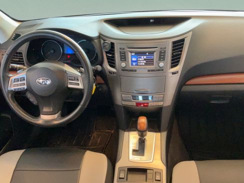 Used 2014 Subaru Outback 2.5i Limited w/ Moonroof Package AWD/4WD image 28