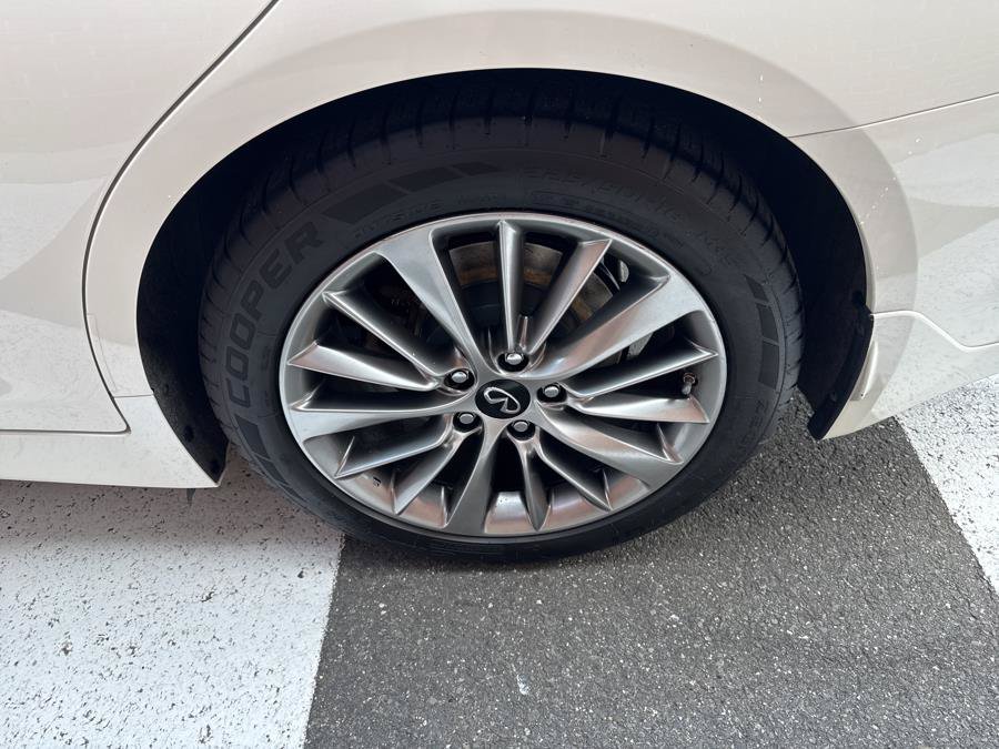 Used 2022 INFINITI Q50 Luxe w/ Cargo Package AWD/4WD image 15