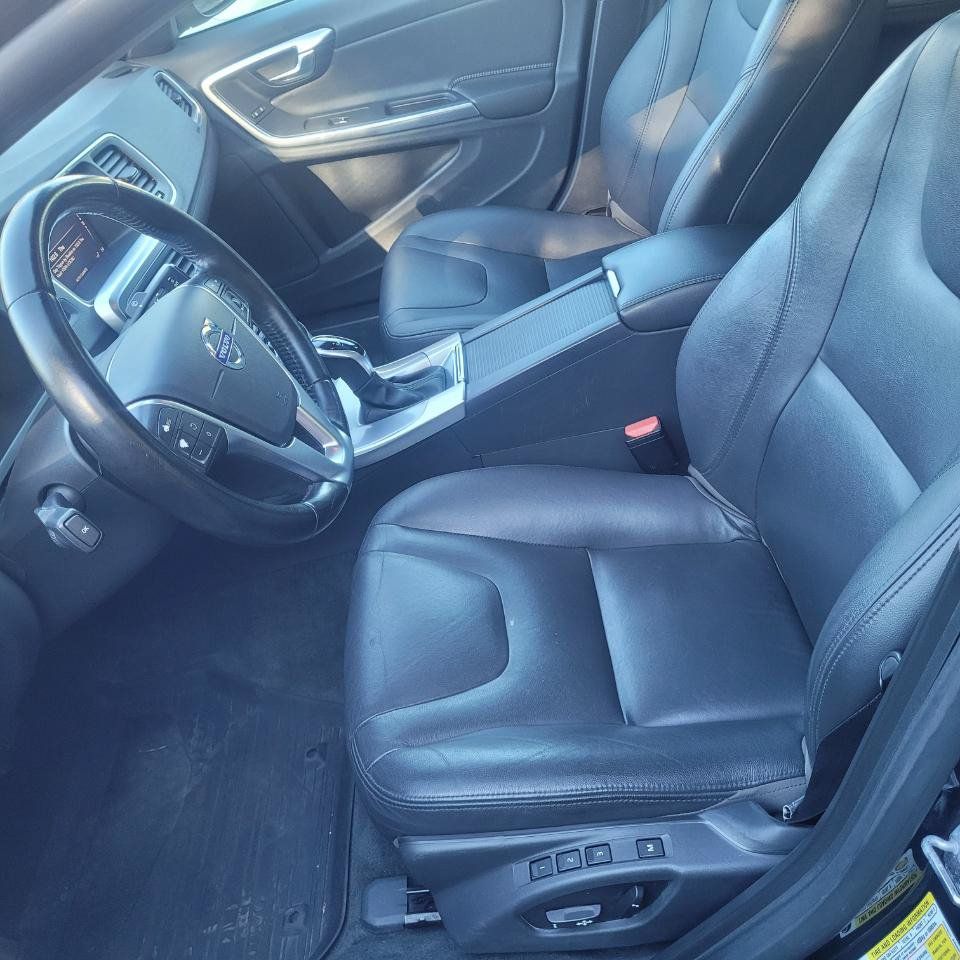 Used 2018 Volvo S60 T5 Inscription AWD/4WD image 11