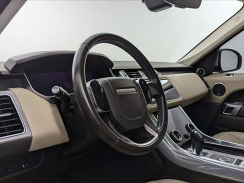 Used 2018 Land Rover Range Rover Sport HSE image 21