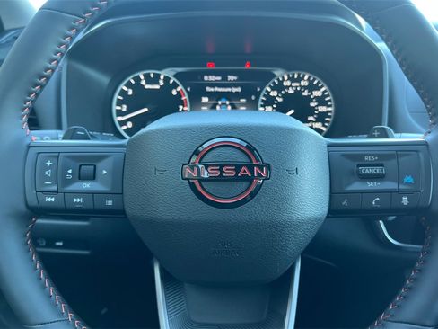 Used 2025 Nissan Rogue SV image 25