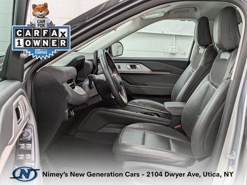 Used 2025 Ford Explorer Active w/ Active Comfort Package AWD/4WD image 4