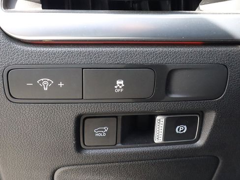 Used 2024 Hyundai Palisade Calligraphy image 16