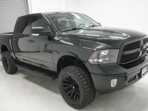 Used 2018 RAM 1500 Lone Star RWD image 3
