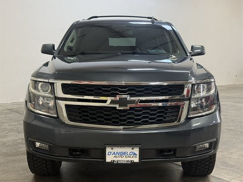 Used 2019 Chevrolet Suburban LT w/ Luxury Package AWD/4WD image 11