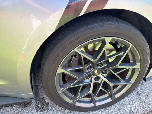 Used 2021 Ford Mustang GT Premium w/ GT Performance Package RWD image 19