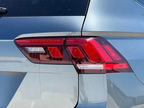 Used 2021 Volkswagen Tiguan S image 50