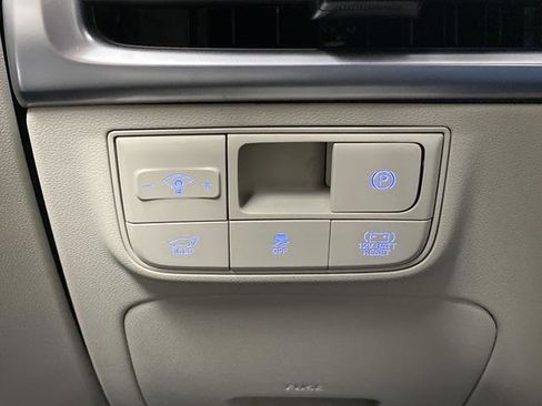 New 2026 Hyundai Tucson Limited image 25