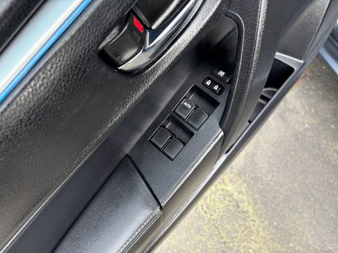 Used 2015 Toyota Corolla S image 13