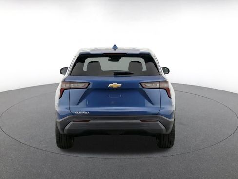 Used 2025 Chevrolet Equinox LT FWD image 8