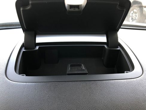 Used 2017 Chevrolet Traverse LT w/ LPO, 'HIT The Road' Package AWD/4WD image 35