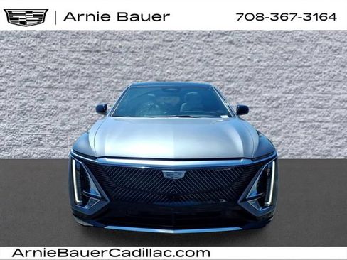 Used 2023 Cadillac Lyriq 2WD image 11