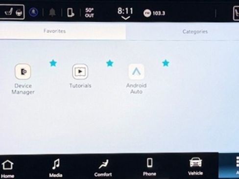 Used 2023 Chrysler Pacifica Touring-L FWD image 25