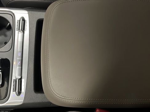 Used 2026 Kia Carnival SX FWD image 20