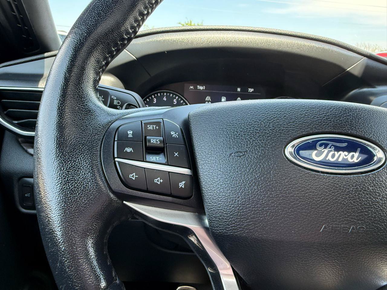 Used 2020 Ford Explorer Limited RWD image 25