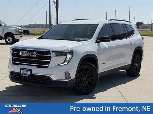 Certified 2024 GMC Acadia Elevation w/ Luxury Package AWD/4WD image 1