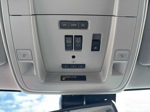 Used 2018 GMC Sierra 1500 SLT AWD/4WD image 37