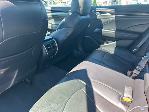 Used 2019 Buick LaCrosse Essence w/ Sun and Shade Package AWD/4WD image 13