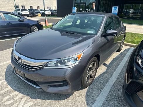 Used 2017 Honda Accord LX image 8
