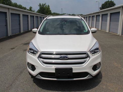 Used 2019 Ford Escape Titanium AWD/4WD image 3