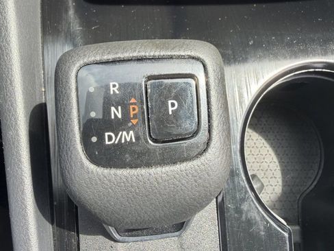 Used 2023 Nissan Rogue S AWD/4WD image 16