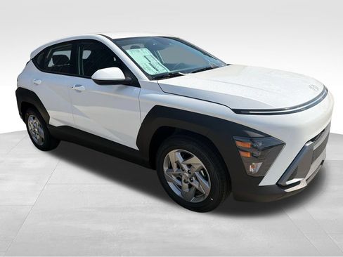 New 2026 Hyundai Kona SE FWD image 9