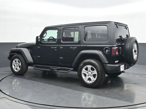 Used 2021 Jeep Wrangler Unlimited Sport image 4