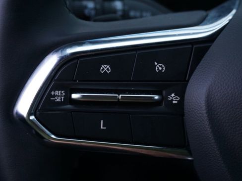 New 2025 Chevrolet Equinox LT FWD image 19