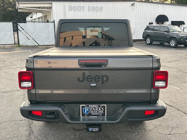 Used 2023 Jeep Gladiator Sport AWD/4WD image 10