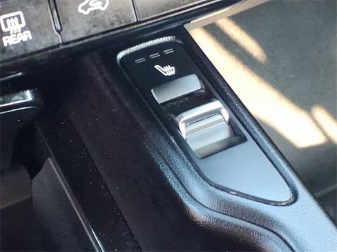 Used 2024 Kia Telluride S w/ S Sunroof Package image 7