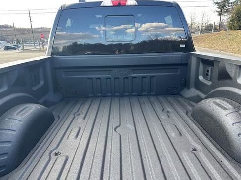 New 2026 Ford F250 Lariat w/ Black Appearance Package AWD/4WD image 17