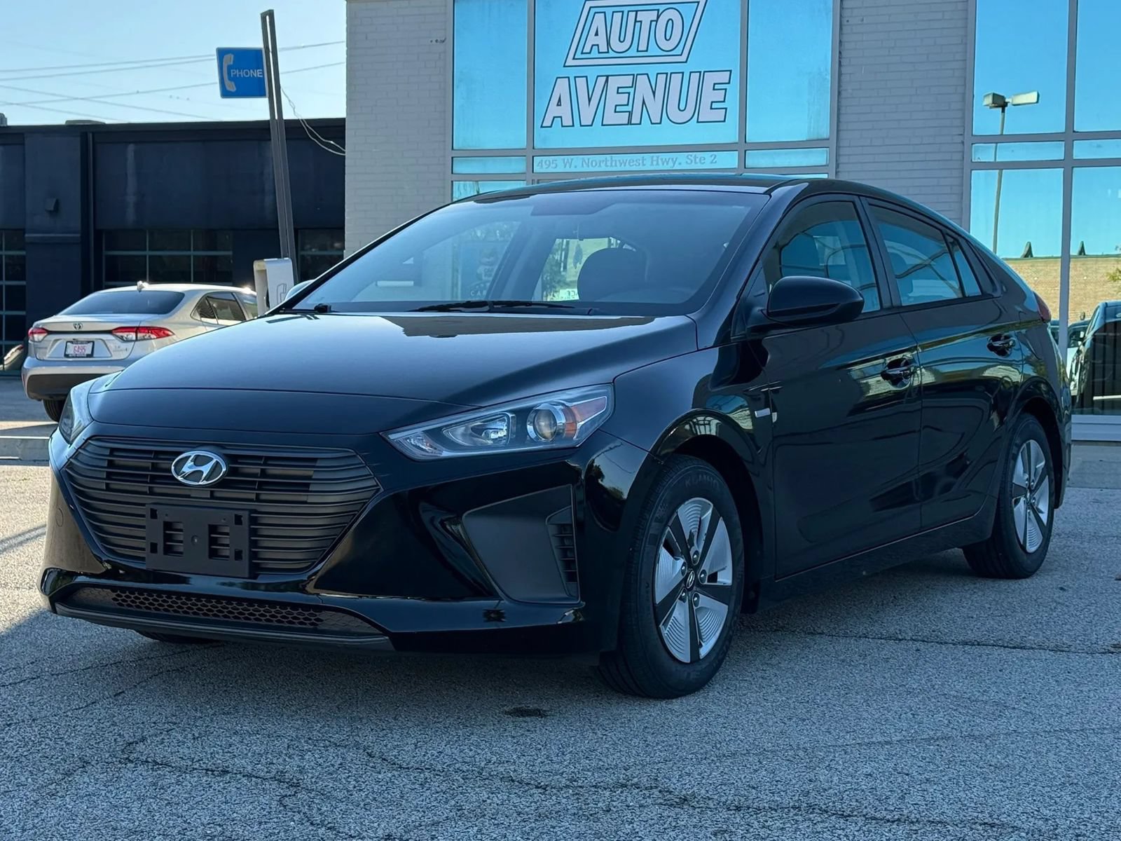 Used 2018 Hyundai Ioniq Blue FWD image 3