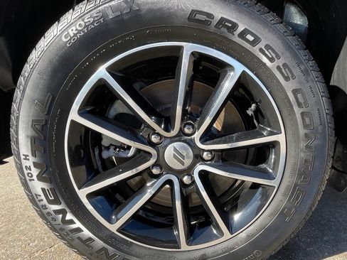 Used 2018 Dodge Journey SXT w/ Connectivity Group image 16