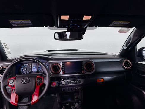 Certified 2022 Toyota Tacoma TRD Off-Road w/ TRD Premium Off Road Package image 23