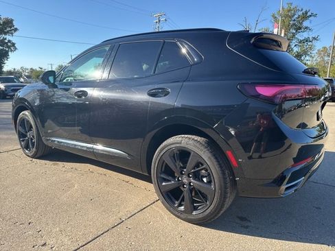 Certified 2025 Buick Envision Sport Touring image 5