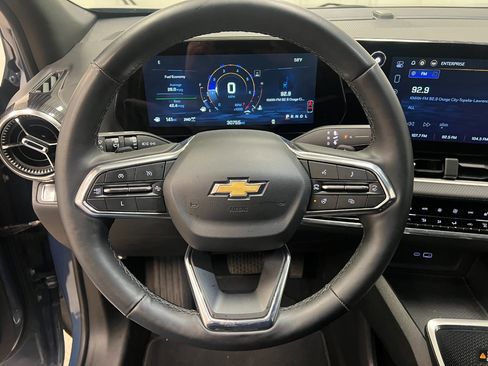 Used 2025 Chevrolet Equinox LT w/ Convenience Package II image 31