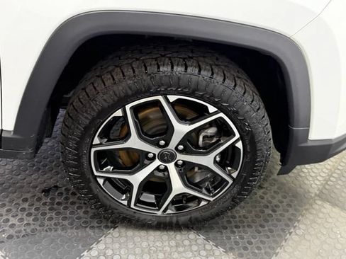 Certified 2025 Jeep Compass Limited AWD/4WD image 14
