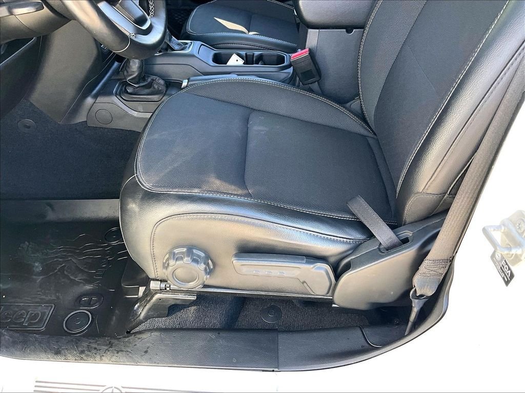 Used 2023 Jeep Gladiator Sport AWD/4WD image 31