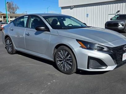 Used 2024 Nissan Altima 2.5 SV