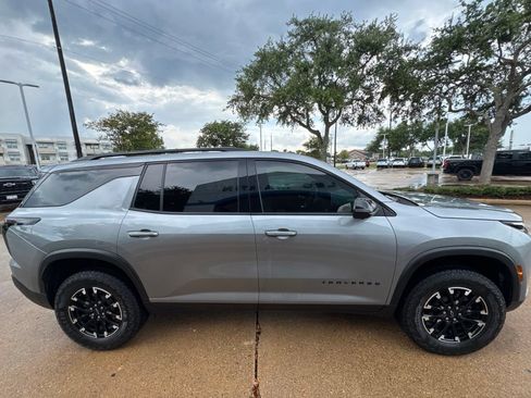 Used 2024 Chevrolet Traverse Z71 w/ LPO, Floor Liner Package AWD/4WD image 4