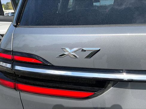 Used 2026 BMW X7 xDrive40i w/ Executive Package image 33