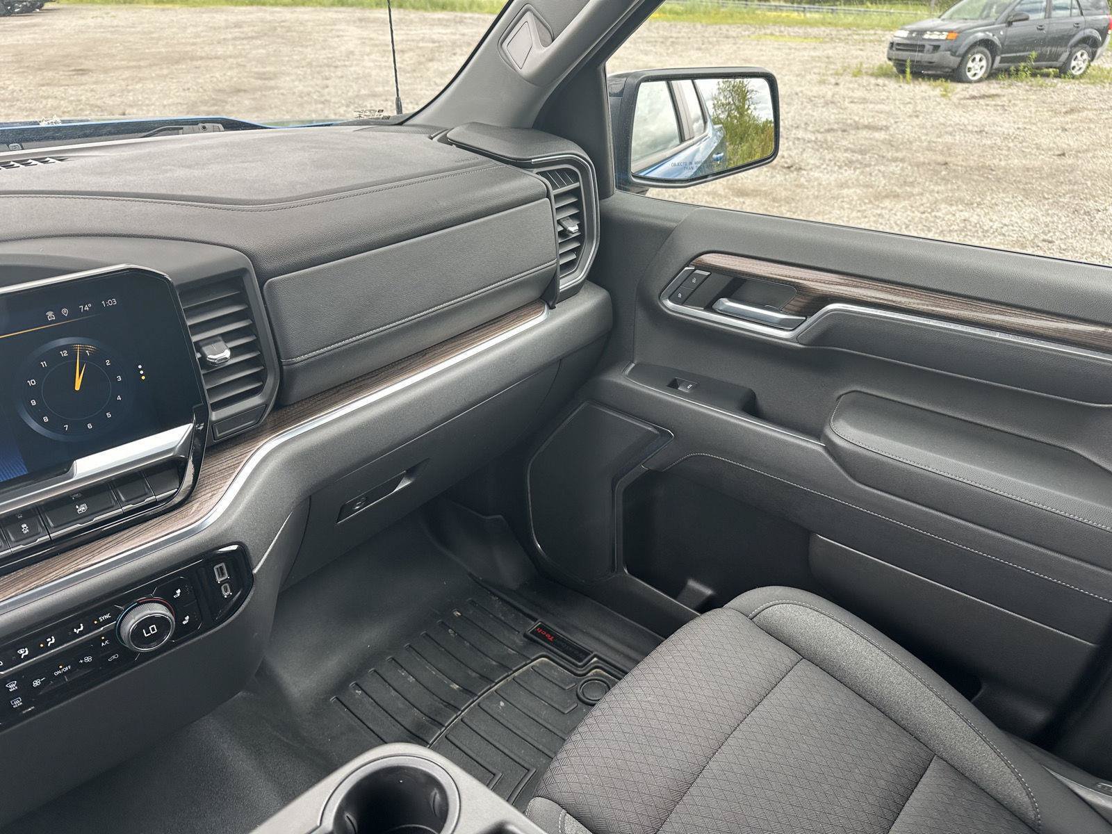 Used 2023 Chevrolet Silverado 1500 RST AWD/4WD image 29