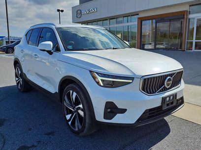 Used 2023 Volvo XC40 B5 Ultimate w/ Protection Package Premier