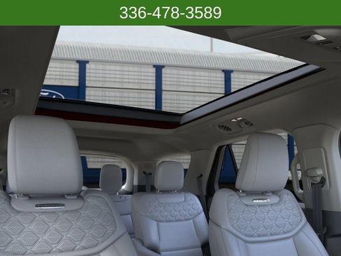 New 2026 Ford Explorer Platinum AWD/4WD image 22