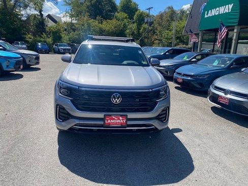 New 2026 Volkswagen Atlas Cross Sport SEL Premium R-Line image 2