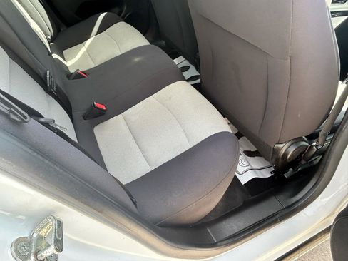 Used 2013 Chevrolet Cruze LS FWD image 11