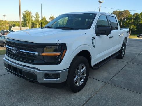 Used 2024 Ford F150 XLT w/ Tow/Haul Package AWD/4WD image 3