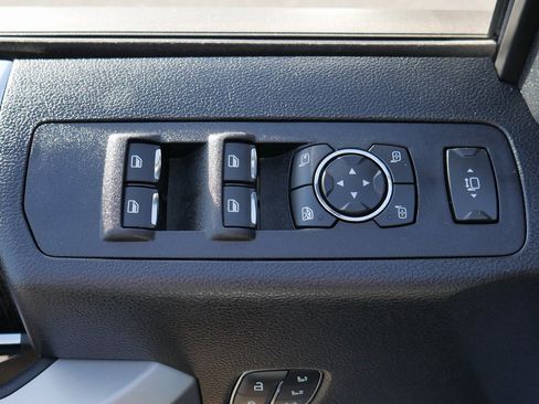 Used 2021 Ford F250 Lariat w/ Chrome Package image 43