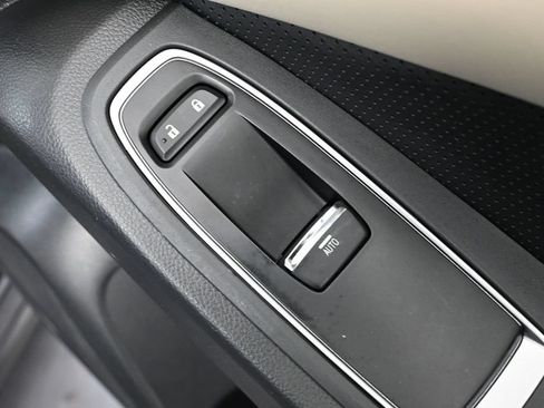 Used 2022 Subaru Ascent Limited AWD/4WD image 50
